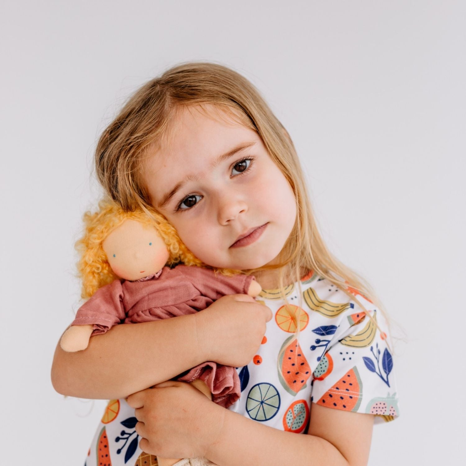 Lisa Waldorf art puppe stoffpuppe montessori