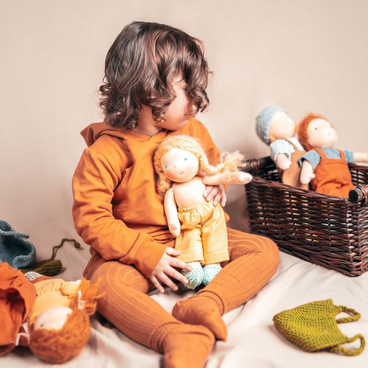 Lili Waldorf art puppe stoffpuppe montessori