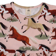 The Horses Dress